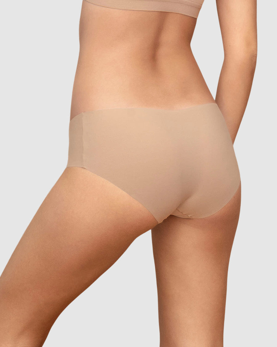 Panty hípster invisible ultraplano sin elásticos y de pocas costuras