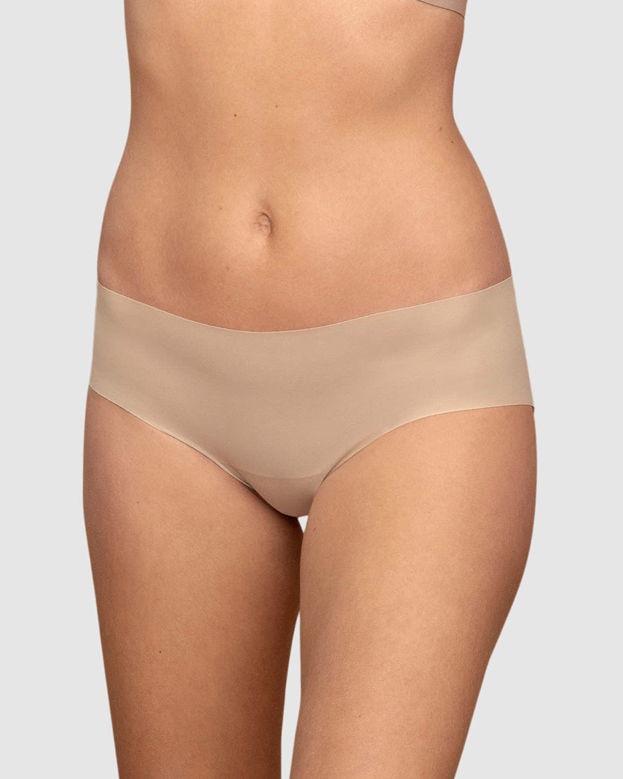 Panty hípster invisible ultraplano sin elásticos y de pocas costuras