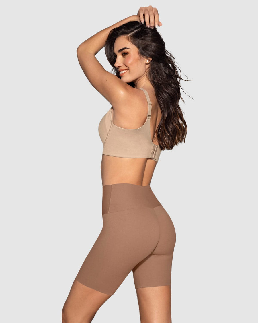 Short de control moderado aspecto invisible con fajón antideslizante