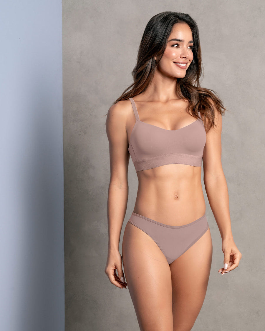 Brasier tipo top ultraliviano con copas internas fijas