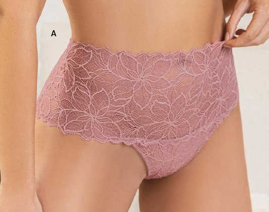 Panty cachetero en encaje