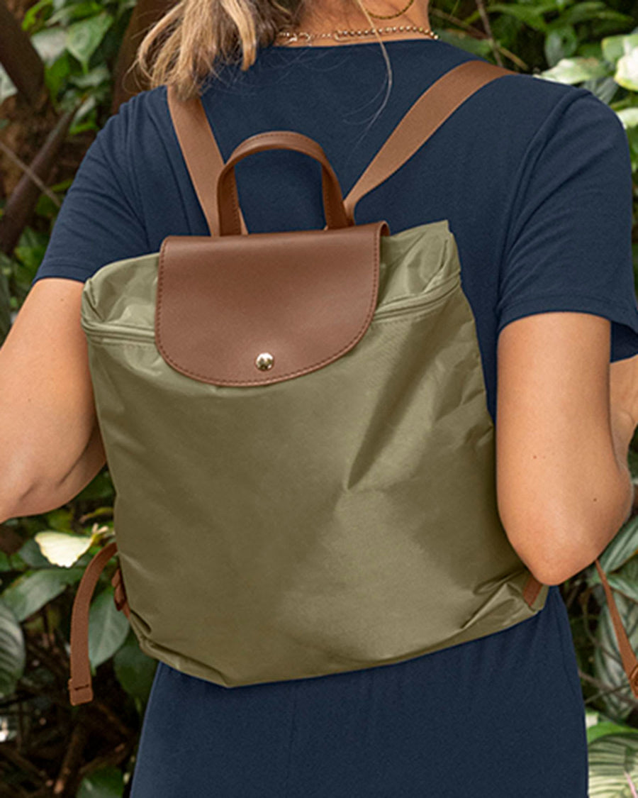 Mochila plegable con breteles ajustables